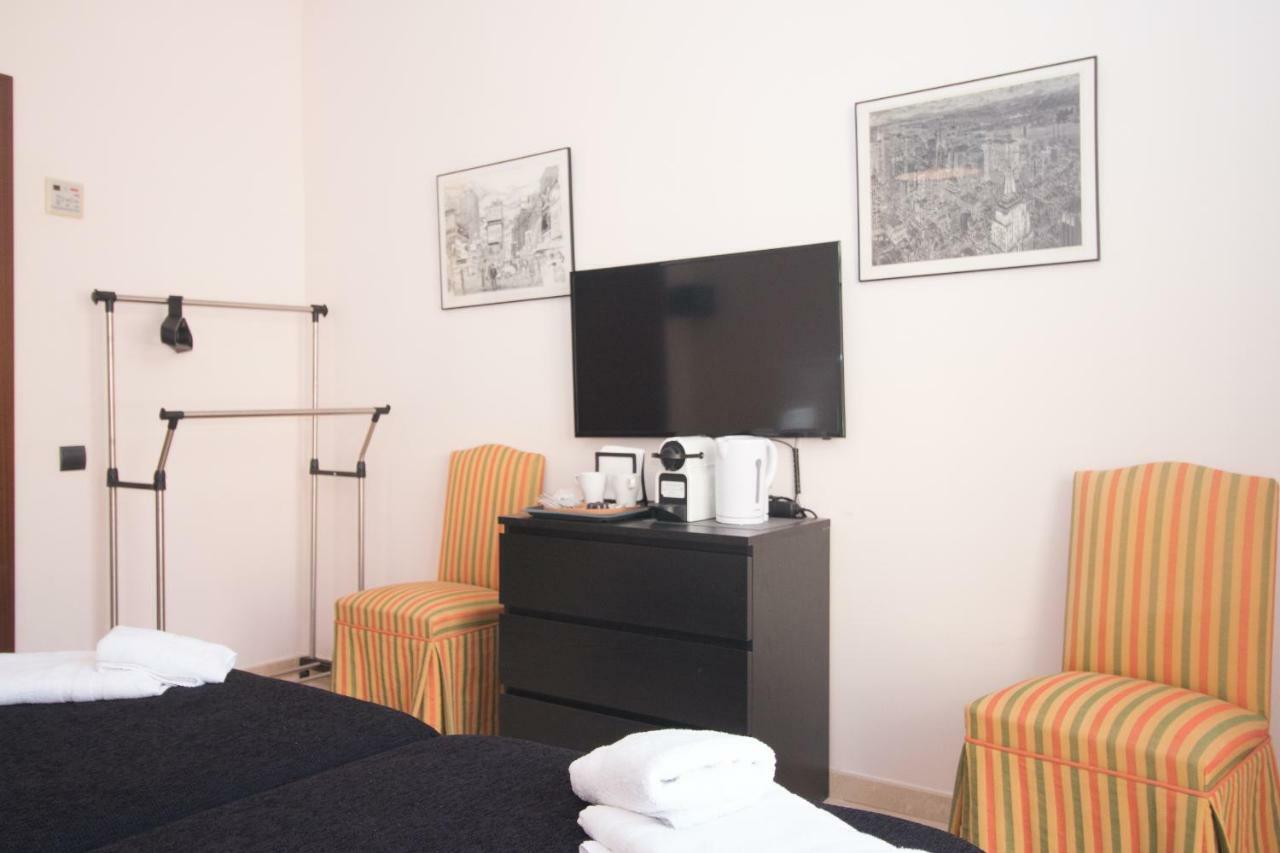 Bet Apartments - Canovas Rooms Valencia Kültér fotó
