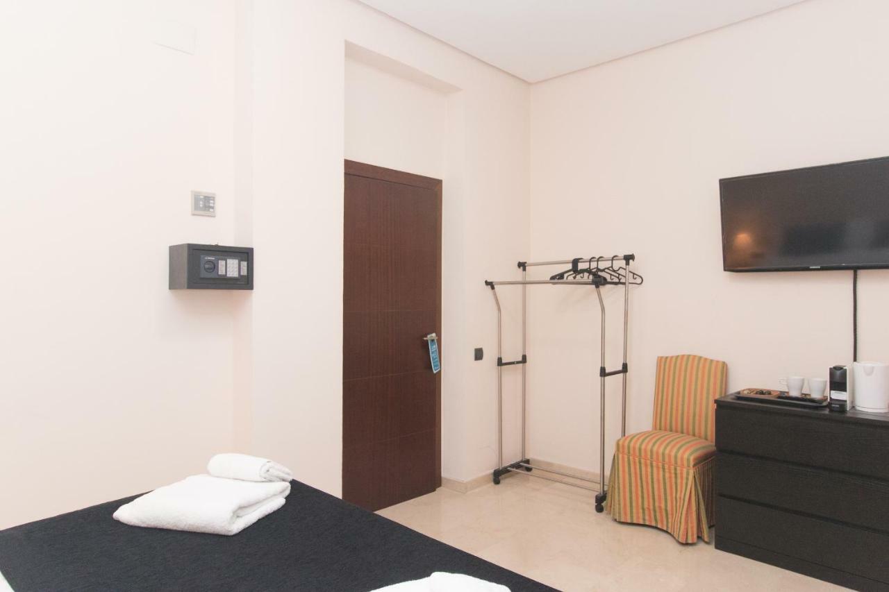 Bet Apartments - Canovas Rooms Valencia Kültér fotó